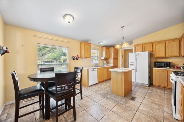 4830 Morro Drive, Bakersfield, CA 93307