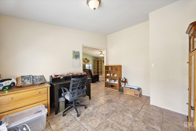 4830 Morro Drive, Bakersfield, CA 93307