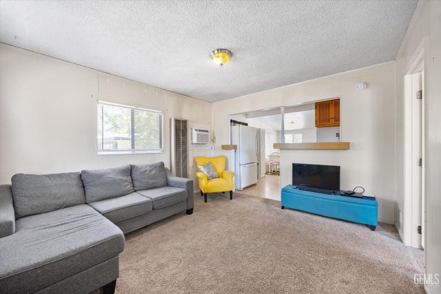 4830 Morro Drive, Bakersfield, CA 93307