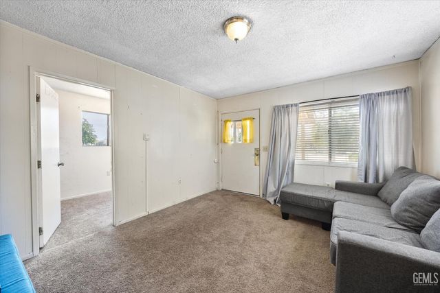 4830 Morro Drive, Bakersfield, CA 93307