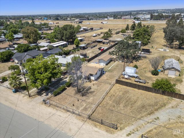 4830 Morro Drive, Bakersfield, CA 93307