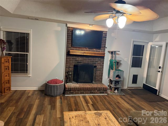 7004 Forest Hills Drive, Denver, NC 28037