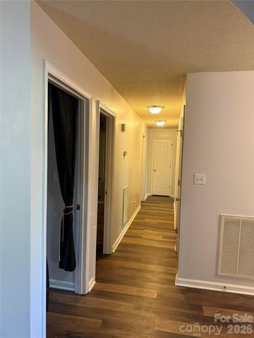 7004 Forest Hills Drive, Denver, NC 28037