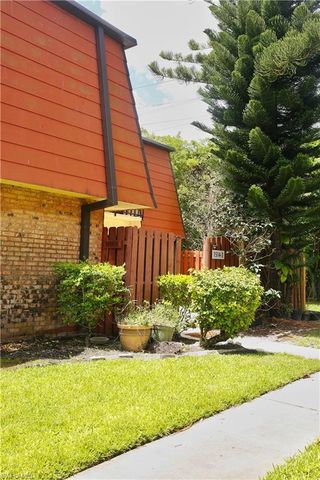 1514 Park Meadows DR 3, Fort Myers, FL 33907