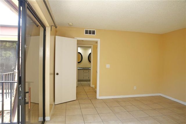 1514 Park Meadows DR 3, Fort Myers, FL 33907