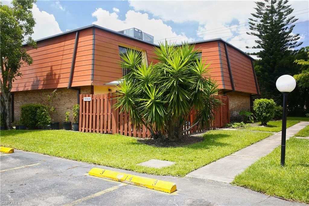 1514 Park Meadows DR 3, Fort Myers, FL 33907