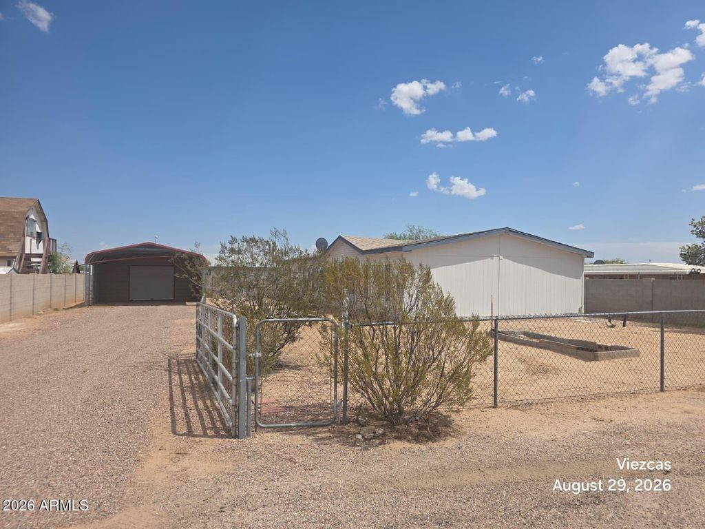 10963 N HILLSIDE Drive, Casa Grande, AZ 85122 — photo 3