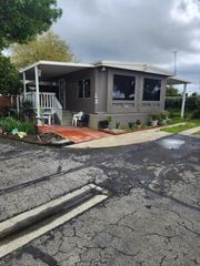 2400 W Midvalley Street L3, Visalia, CA 93277