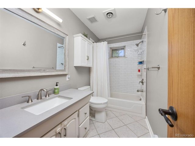 805 Lodge Pole Dr, Black Hawk, CO 80422