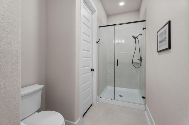 64 Winter Sunrise Circle, Tomball, TX 77375