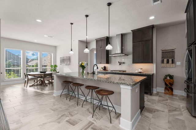 64 Winter Sunrise Circle, Tomball, TX 77375