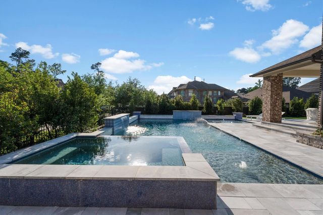 64 Winter Sunrise Circle, Tomball, TX 77375