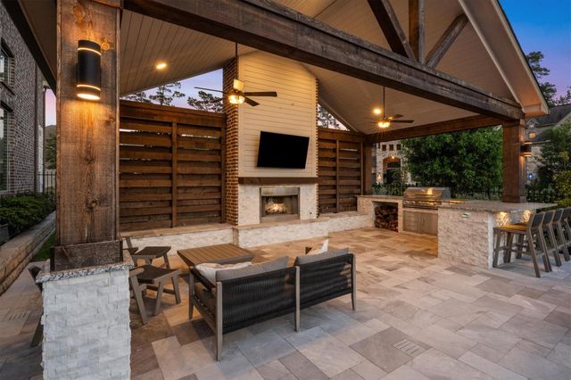 64 Winter Sunrise Circle, Tomball, TX 77375