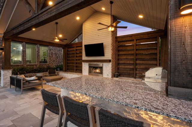 64 Winter Sunrise Circle, Tomball, TX 77375