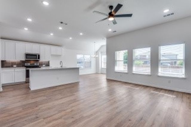 1524 N Carolina Avenue, Lancaster, TX 75134