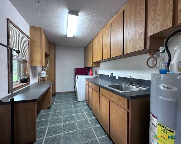 21344 Fm 2268, Holland, TX 76534