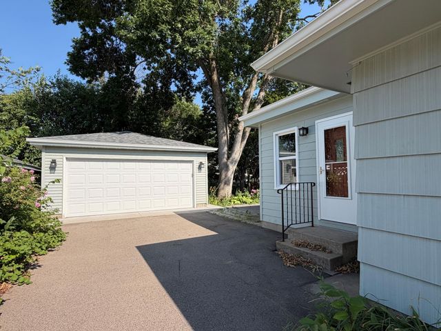 7121 15th Avenue S, Richfield, MN 55423
