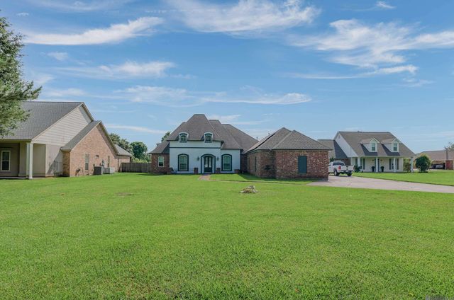 18053 Webb Rd, Prairieville, LA 70769
