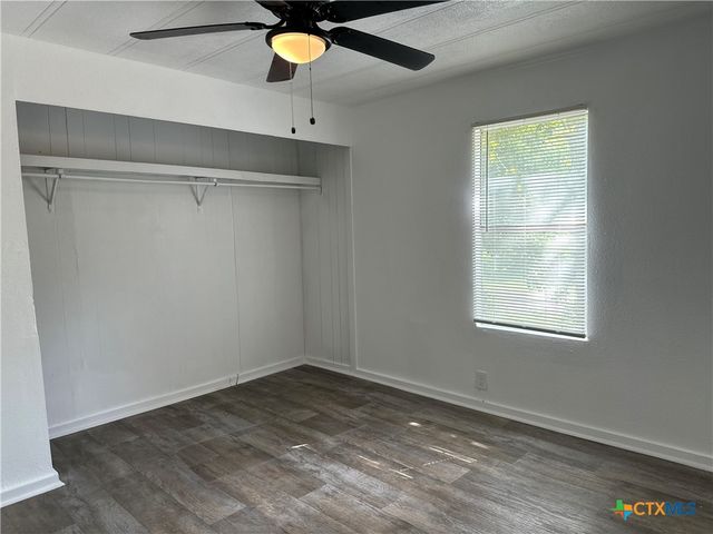 311 Meadow Lake Drive, Seguin, TX 78155