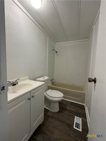 311 Meadow Lake Drive, Seguin, TX 78155