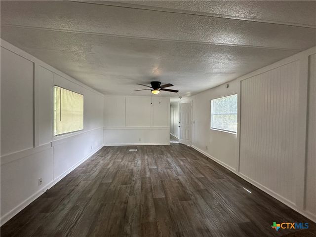 311 Meadow Lake Drive, Seguin, TX 78155