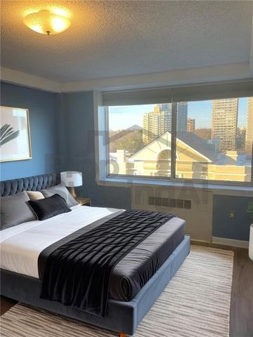 2479 Peachtree NE Road 1103, Atlanta, GA 30305