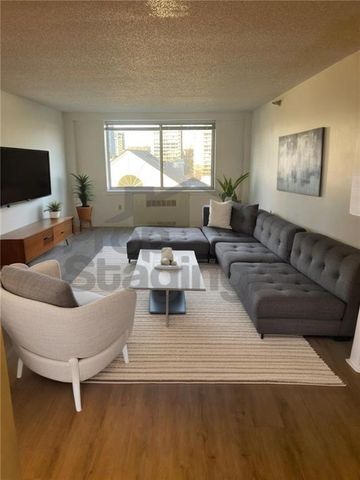 2479 Peachtree NE Road 1103, Atlanta, GA 30305