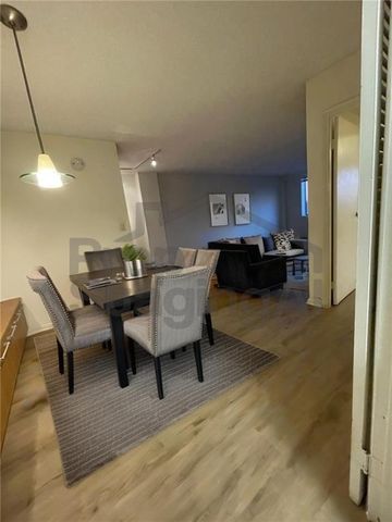 2479 Peachtree NE Road 1103, Atlanta, GA 30305