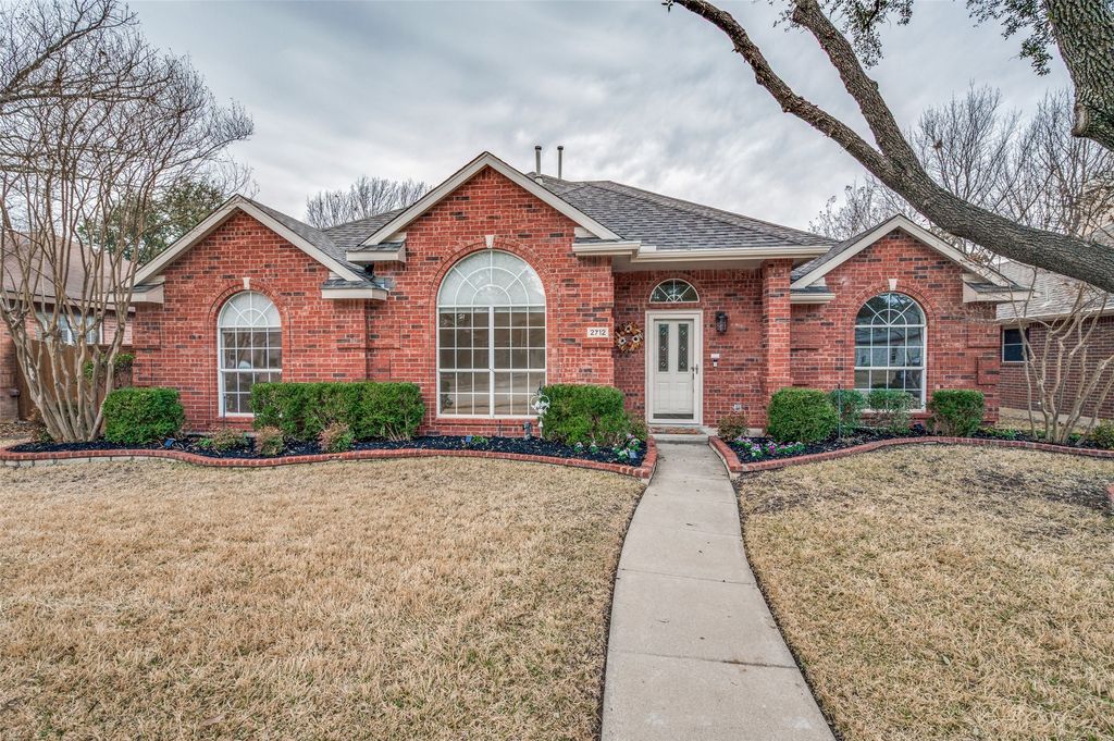 2712 Cheverny Drive, Mckinney, TX 75070
