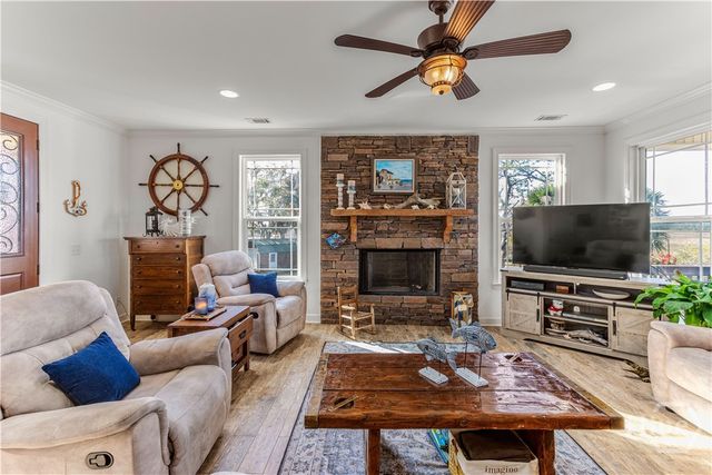 193 Circle Drive, Midway, GA 31320