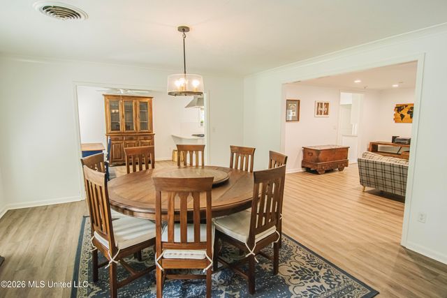 4005 Eastwood Drive, Jackson, MS 39211