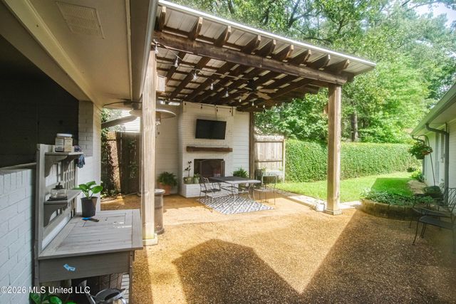 4005 Eastwood Drive, Jackson, MS 39211