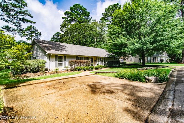 4005 Eastwood Drive, Jackson, MS 39211