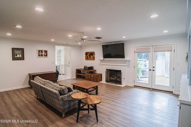 4005 Eastwood Drive, Jackson, MS 39211