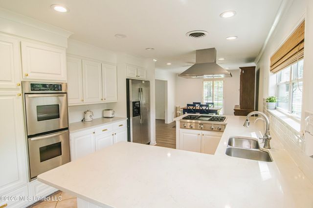 4005 Eastwood Drive, Jackson, MS 39211