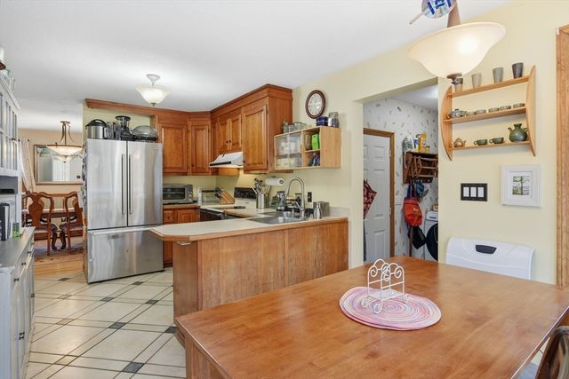 42 Clark St, Northampton, MA 01062