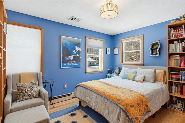 42 Clark St, Northampton, MA 01062