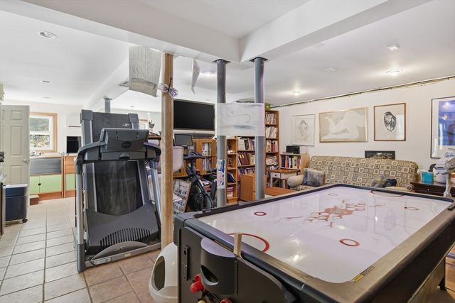 42 Clark St, Northampton, MA 01062