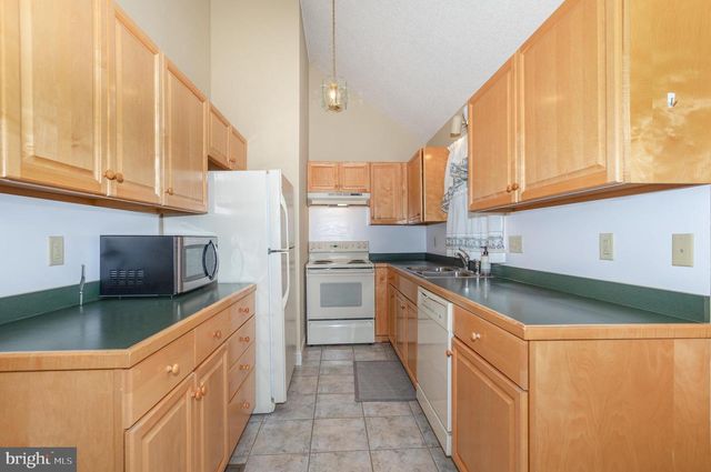 15 KOWER COURT, Mechanicsburg, PA 17055