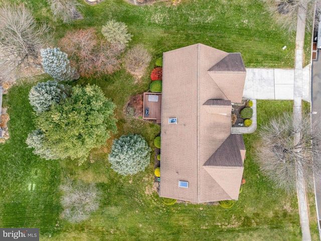 15 KOWER COURT, Mechanicsburg, PA 17055