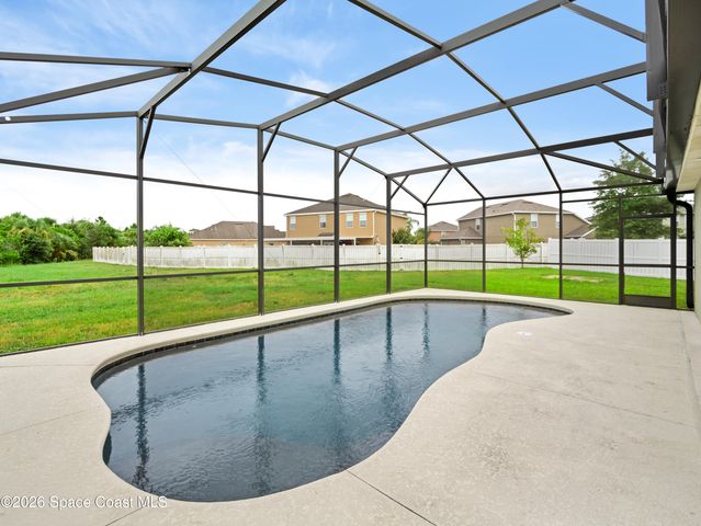 2784 Snapdragon Drive NW, Palm Bay, FL 32907