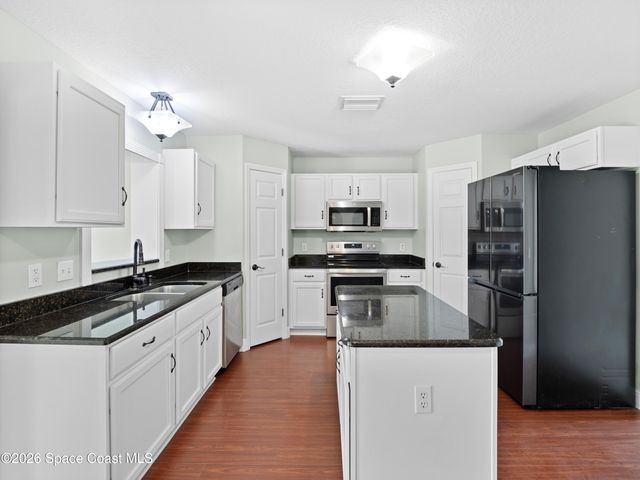 2784 Snapdragon Drive NW, Palm Bay, FL 32907