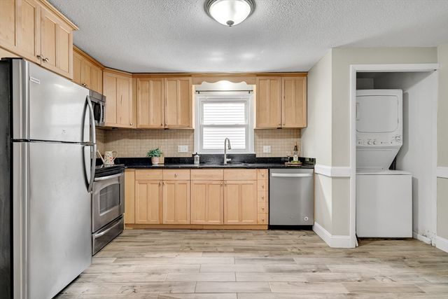 140 Madison Ave 140, Arlington, MA 02476