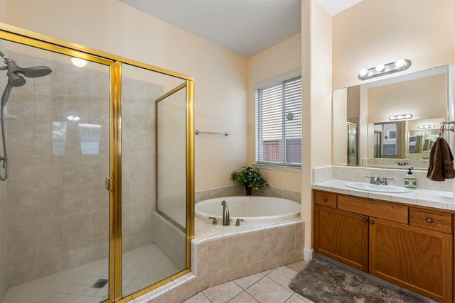 6265 W Menlo Avenue, Fresno, CA 93722