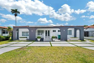 301 SW 30th Ct, Miami, FL 33135