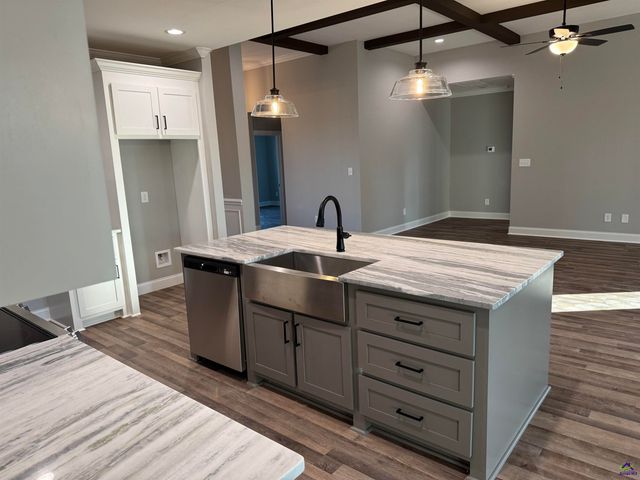 3355 Housers Mill Road, Byron, GA 31008