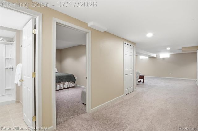 1449 Covington Crossing 44, Commerce Charter Township, MI 48390