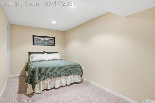 1449 Covington Crossing 44, Commerce Charter Township, MI 48390