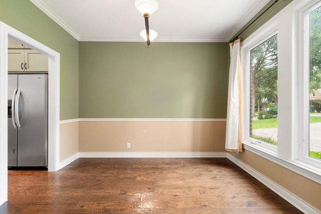 2716 Bartons Bluff LN, Austin, TX 78746