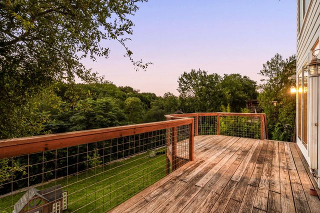 2716 Bartons Bluff LN, Austin, TX 78746